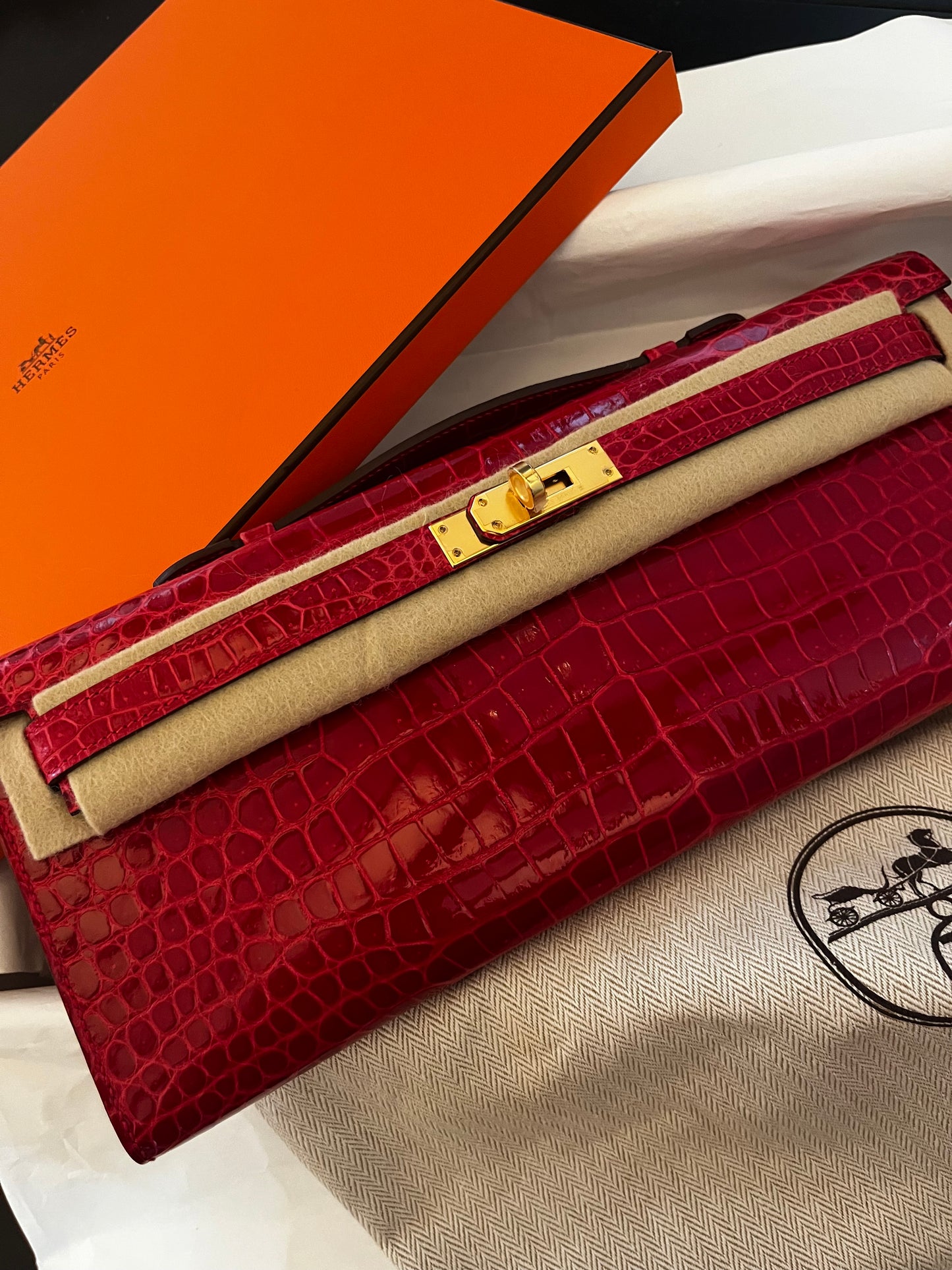 Hermes Kelly cut Braise shiny porosus crocodile leather gold hardware