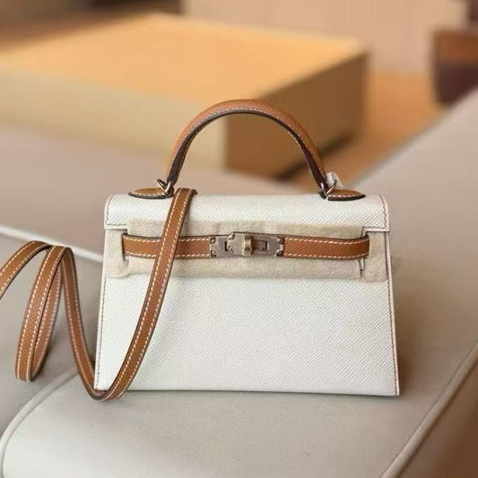 Hermes mini Kelly 20 Craie and gold palladium hardware with gold stitching