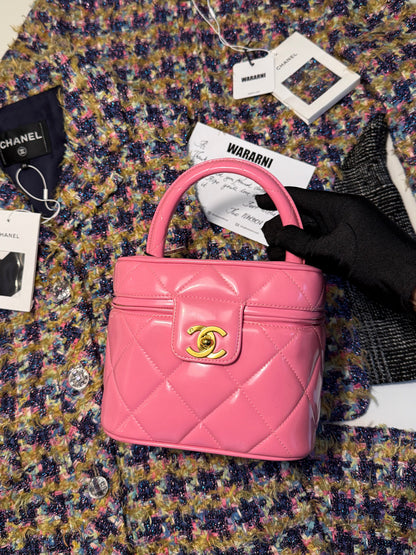 Chanel Vintage Spring 1995 Barbie Collection Vanity Bag with Mirror – Pink