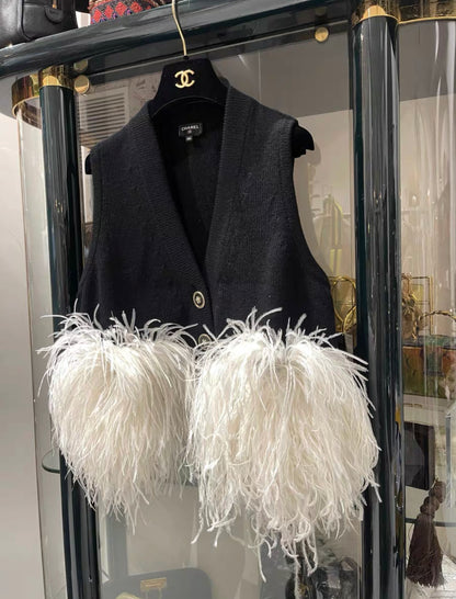 Chanel 23AW Black Cashmere & White Ostrich Feathers Vest size 40