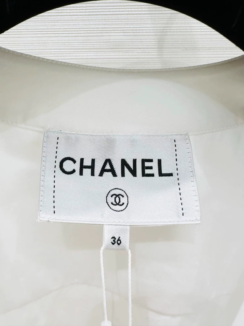 Chanel 25k white jacket