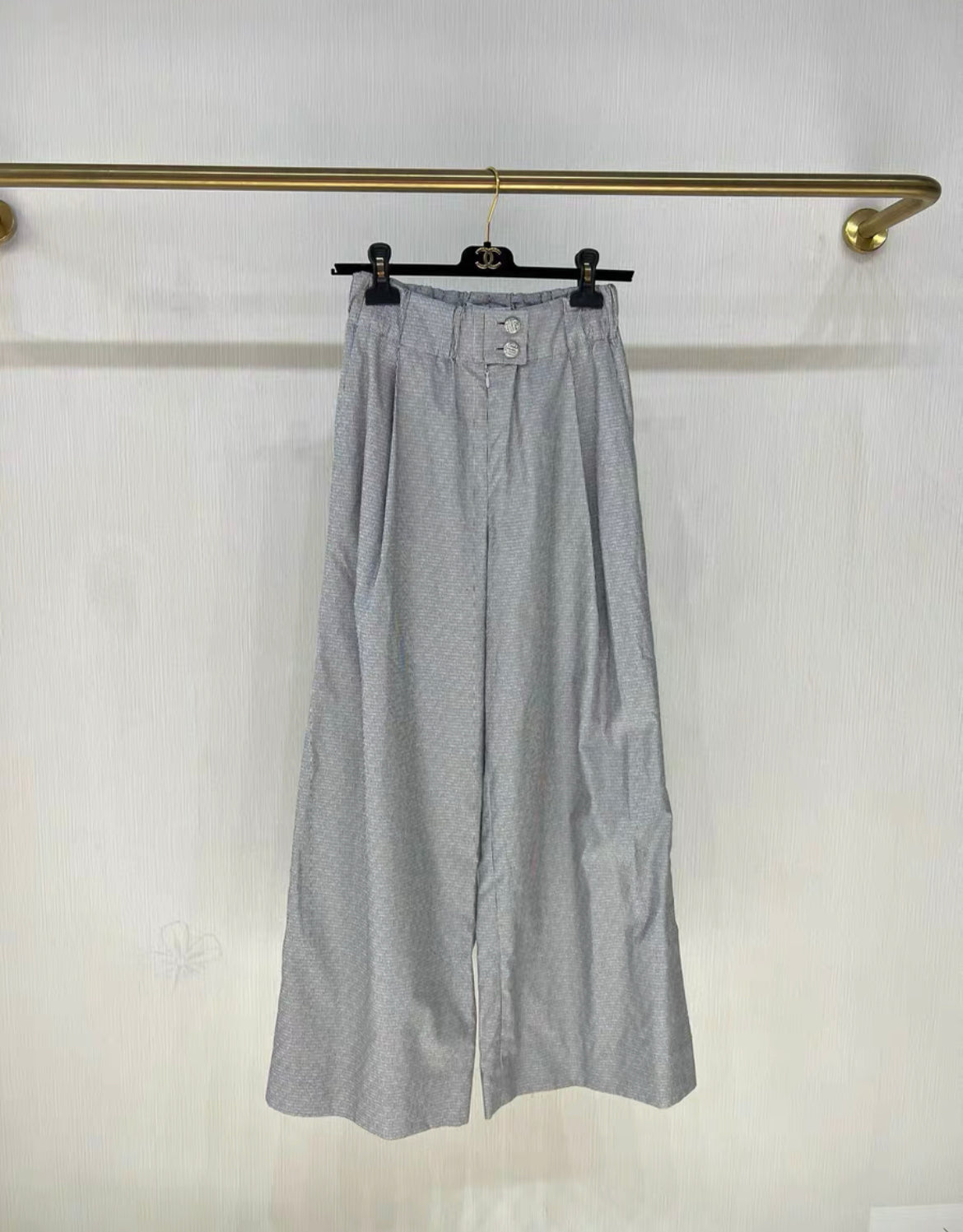 Chanel 24p gray stripped cc logo wide leg pants size 34