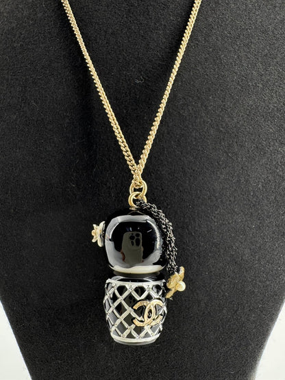 Chanel 10A Double C Acrylic Porcelain shanghai Doll Necklace
