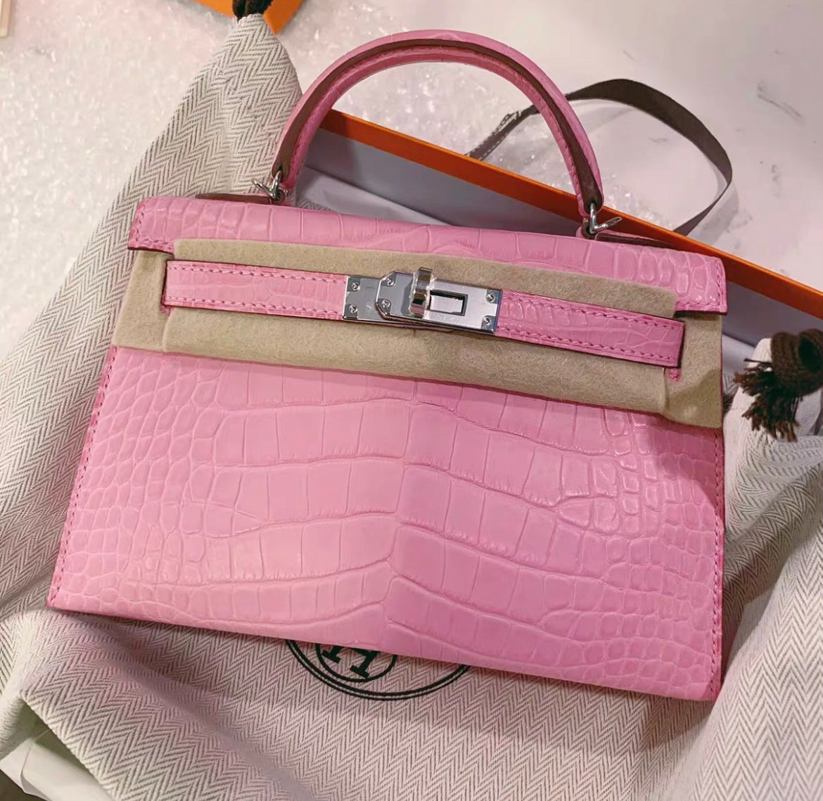 Hermes 5P Bubblegum Pink Crocodile Mini Kelly II 20 cm