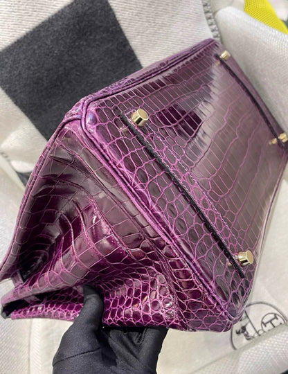 Hermès Birkin 35 N5 Cassis Violet shiny crocodile gold Hardware