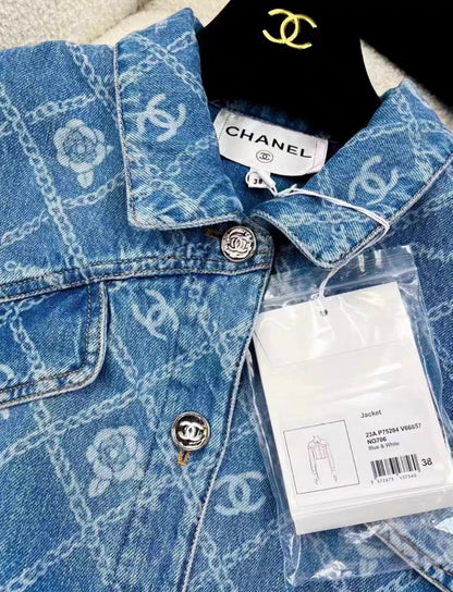 Chanel 23A Blue Jeans Denim Jacket CC Logo camellia Flower Print Size 38