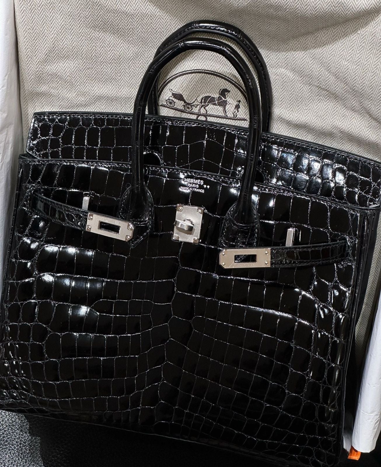 Hermes Birkin 25 Black Shiny Porosus Palladium hardware