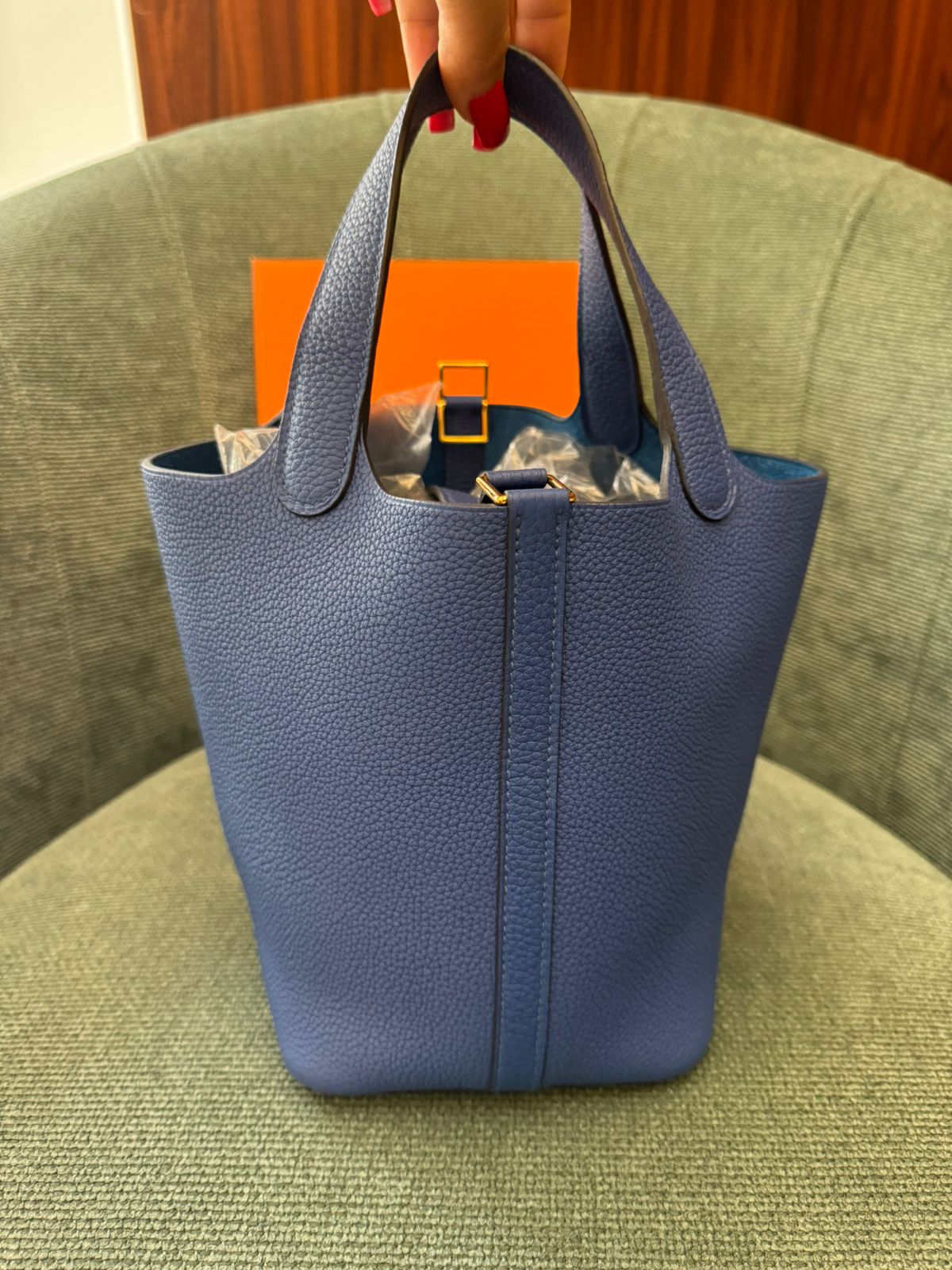 HERMÈS Picotin handbag in Blue Sapphire Clemence leather with Gold hardware