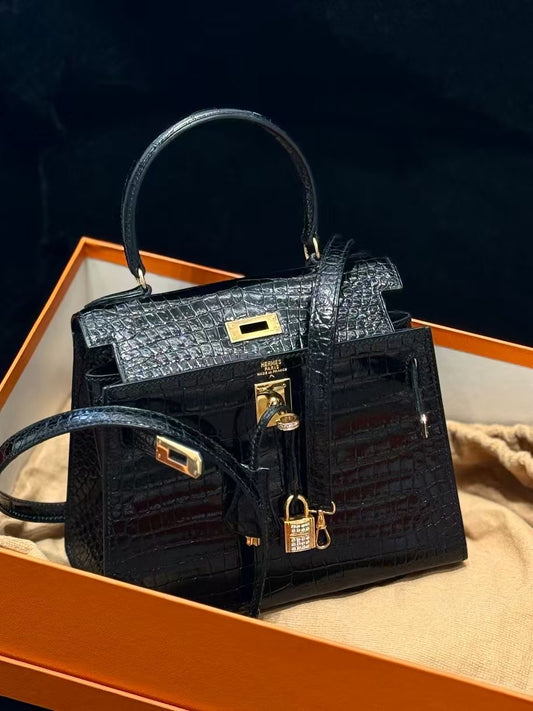 HERMÈS Mini Kelly 20 Black Porosus Crocodile Gold hardware Diamond White Gold hardware