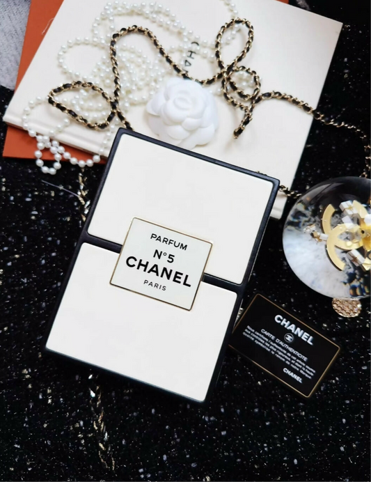 Chanel 21s White and Black Calfskin No.5 Perfume Box Evening Clutch Gold Hardware Minaudière