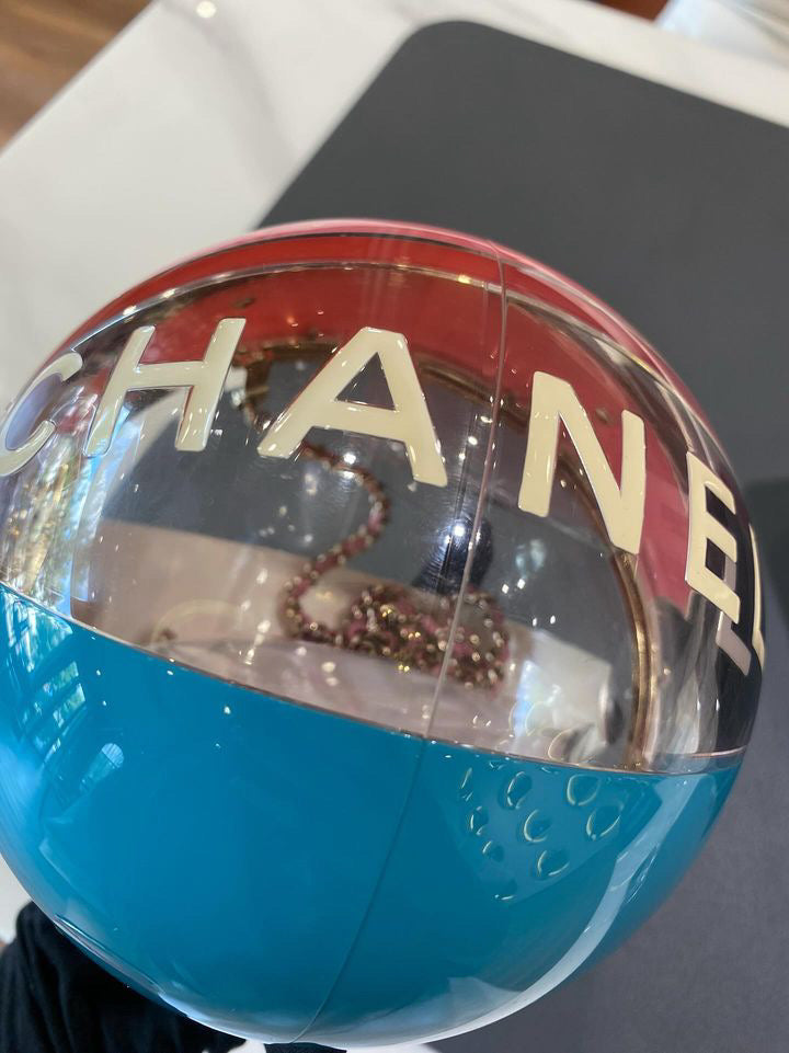 Chanel 2019 Runway White Blue Pink Clear Round Beach Ball Evening Shoulder Bag