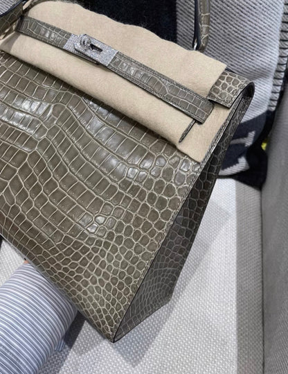 Hermes Kelly 32 Gris Shiny Crocodile leather white gold & diamond hardware