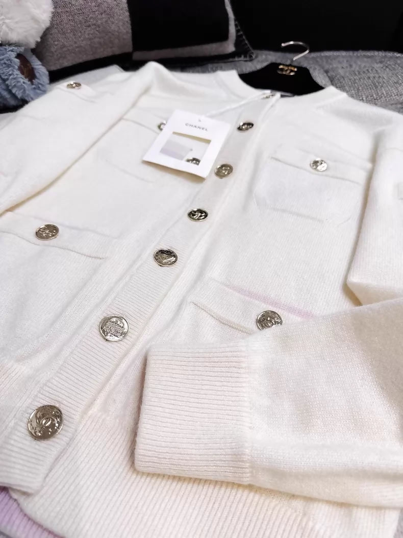 Chanel 25B white cashmere cardigan with pink trim