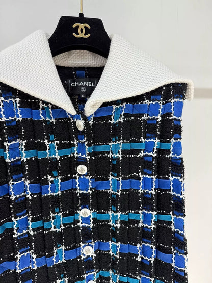 Chanel 22C black and blue vest jacket