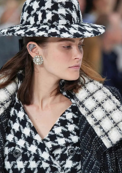 Chanel 19k Black 
Ecru Wool Tweed Fedora Hat