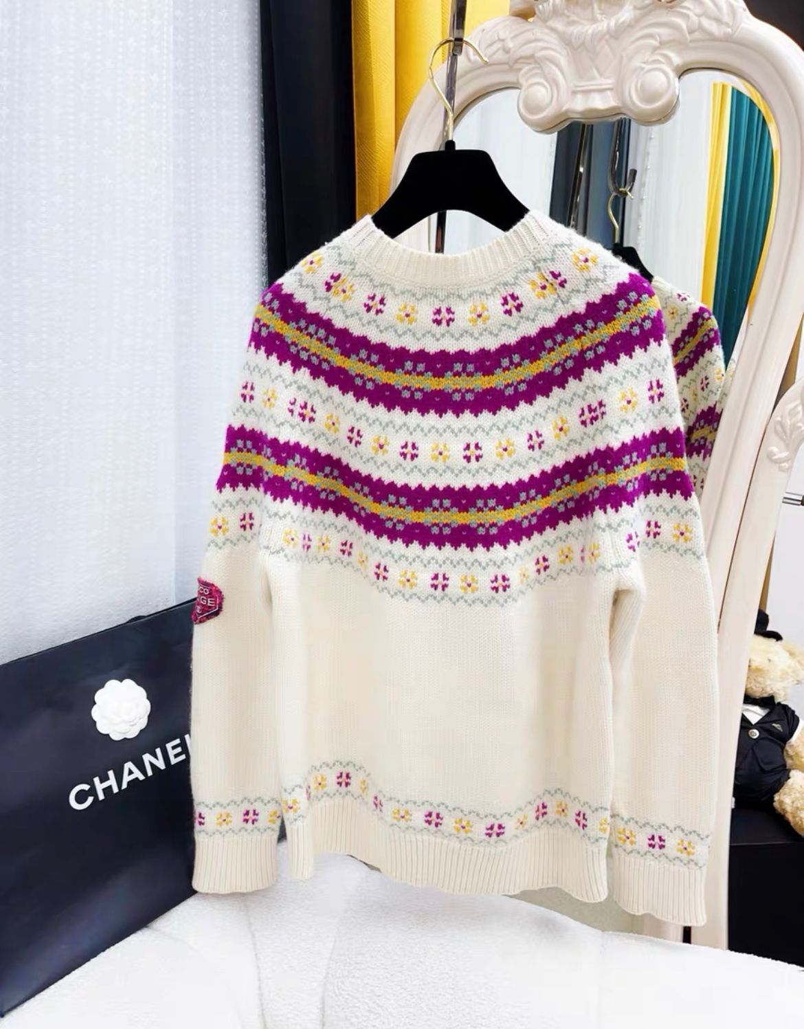 Chanel coco neige ski series colourful knitted white sweater size 36