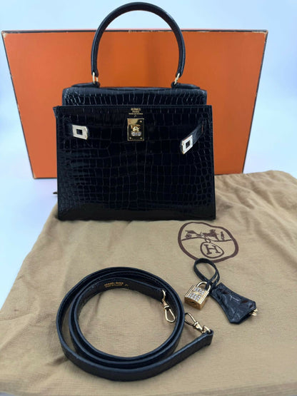 Hermès Kelly 20 Sellier Noir Shiny Niloticus Crocodile with GHW and Round Brilliant Cut Diamonds