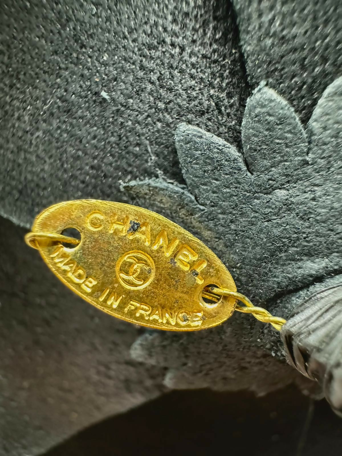 Chanel Vintage 81-85 Patent Leather Black Large Camellia Brooch