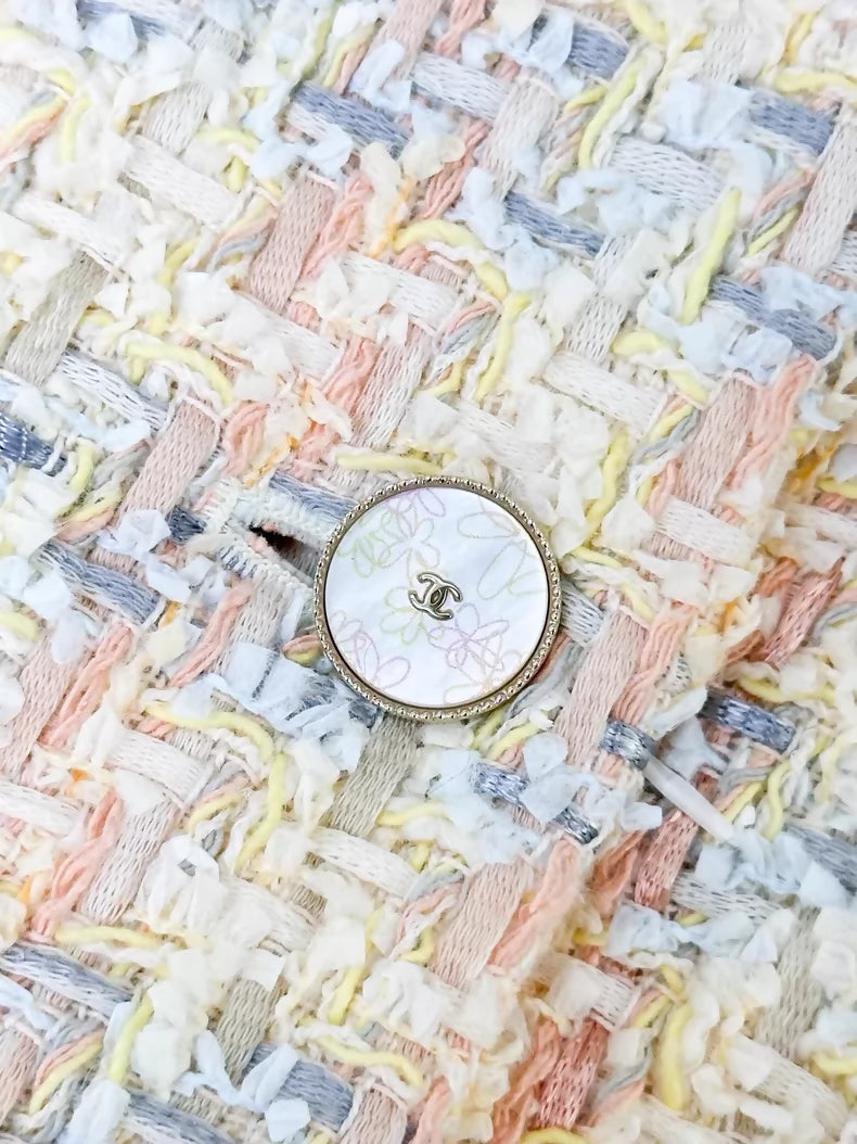 Chanel 25Plight yellow multicolour tweed jacket