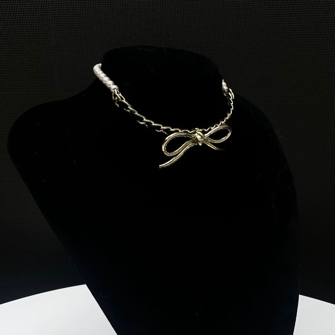Chanel 22s bow pearl leather chain choker necklace