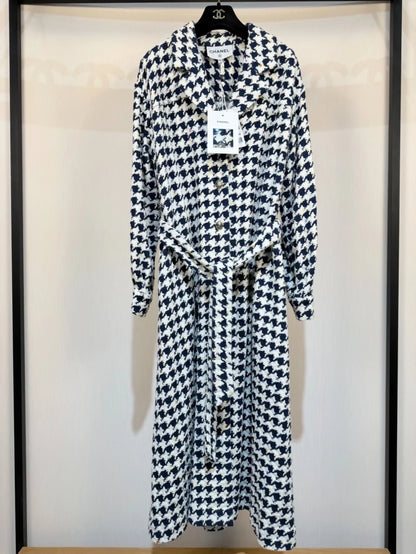 Chanel 21P black & white houndstooth coat