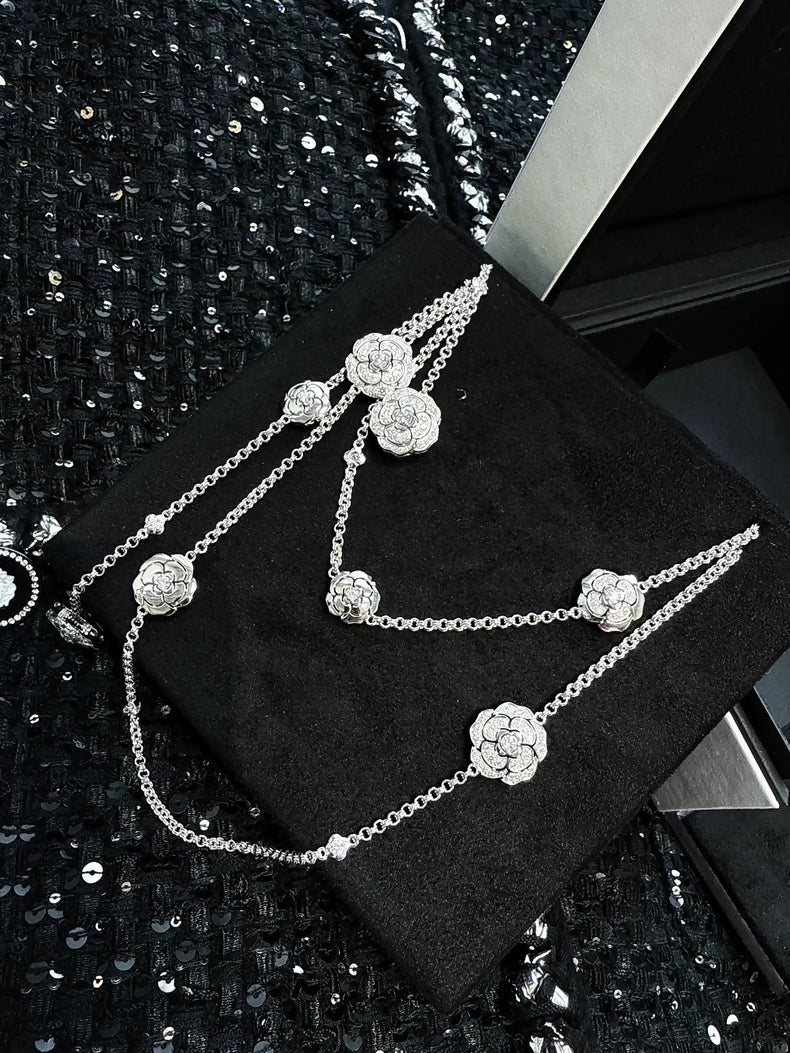 Chanel High Jewelry collection (Ten Flowers) necklace
