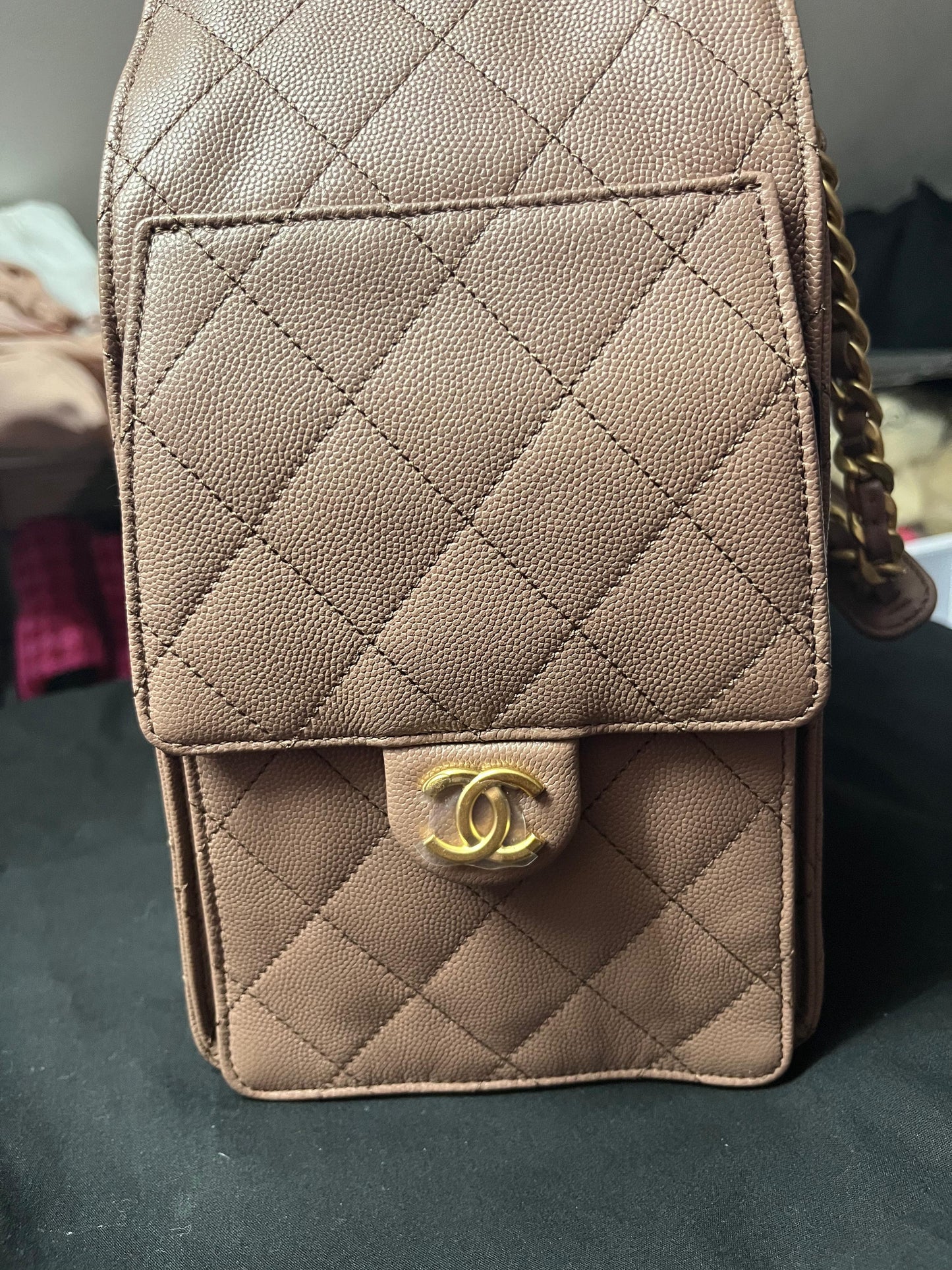 Chanel 25 Hobo bag Medium brown leather gold hardware
