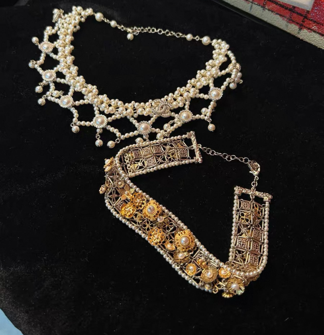 Rare Chanel 2018 Gold Chocker