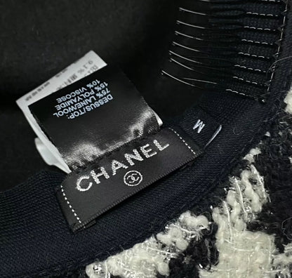 Chanel 19k Black 
Ecru Wool Tweed Fedora Hat