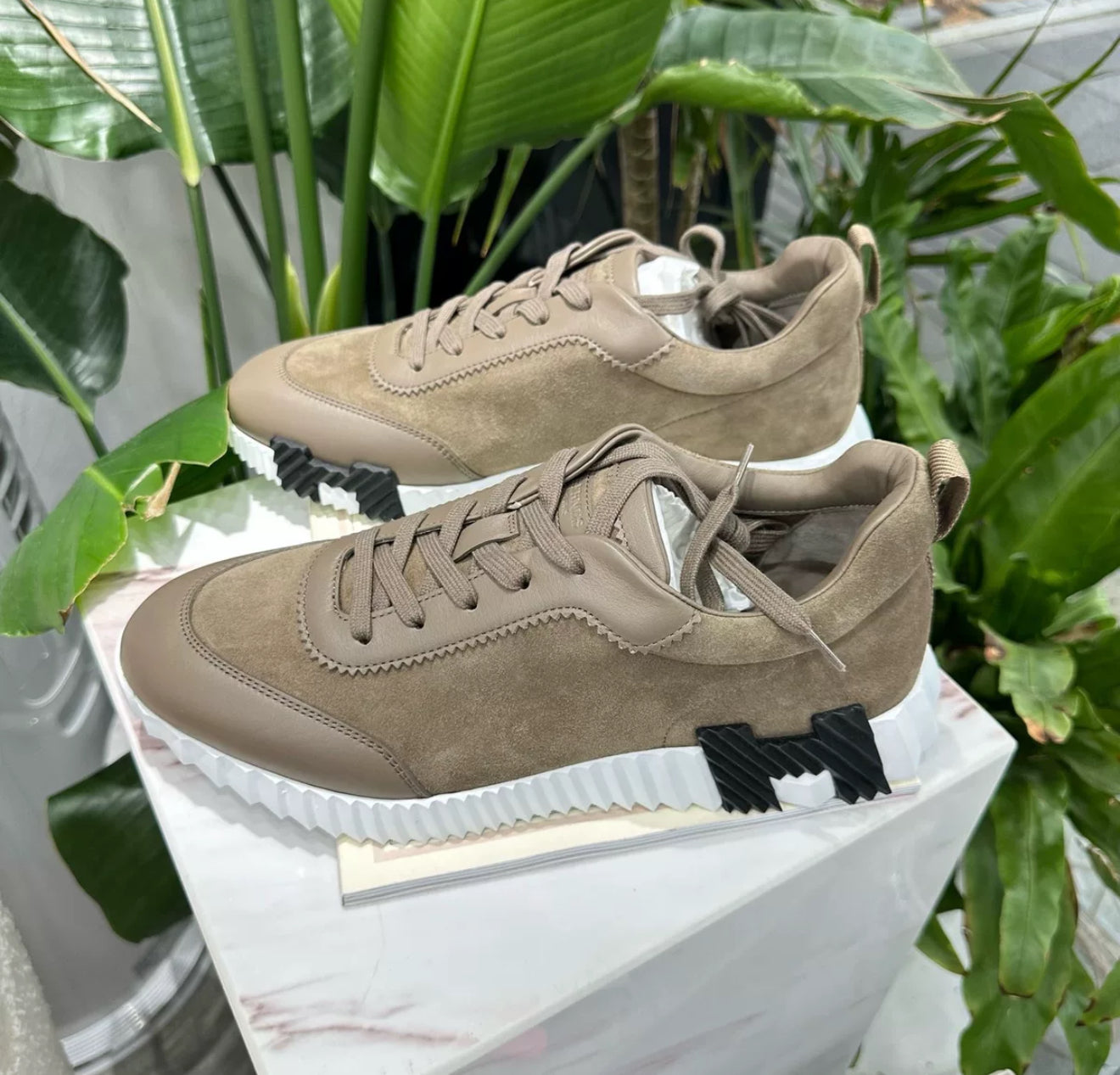 Hermes Men's Etoupe Suede Brume Bouncing 42 Sneaker