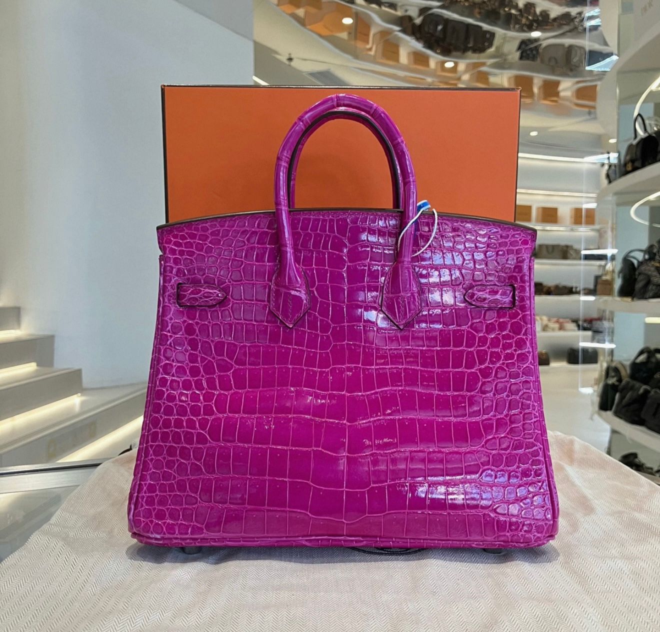 Hermes Birkin 25 fuchsia 5J shiny crocodile leather 18k white gold with diamonds hardware