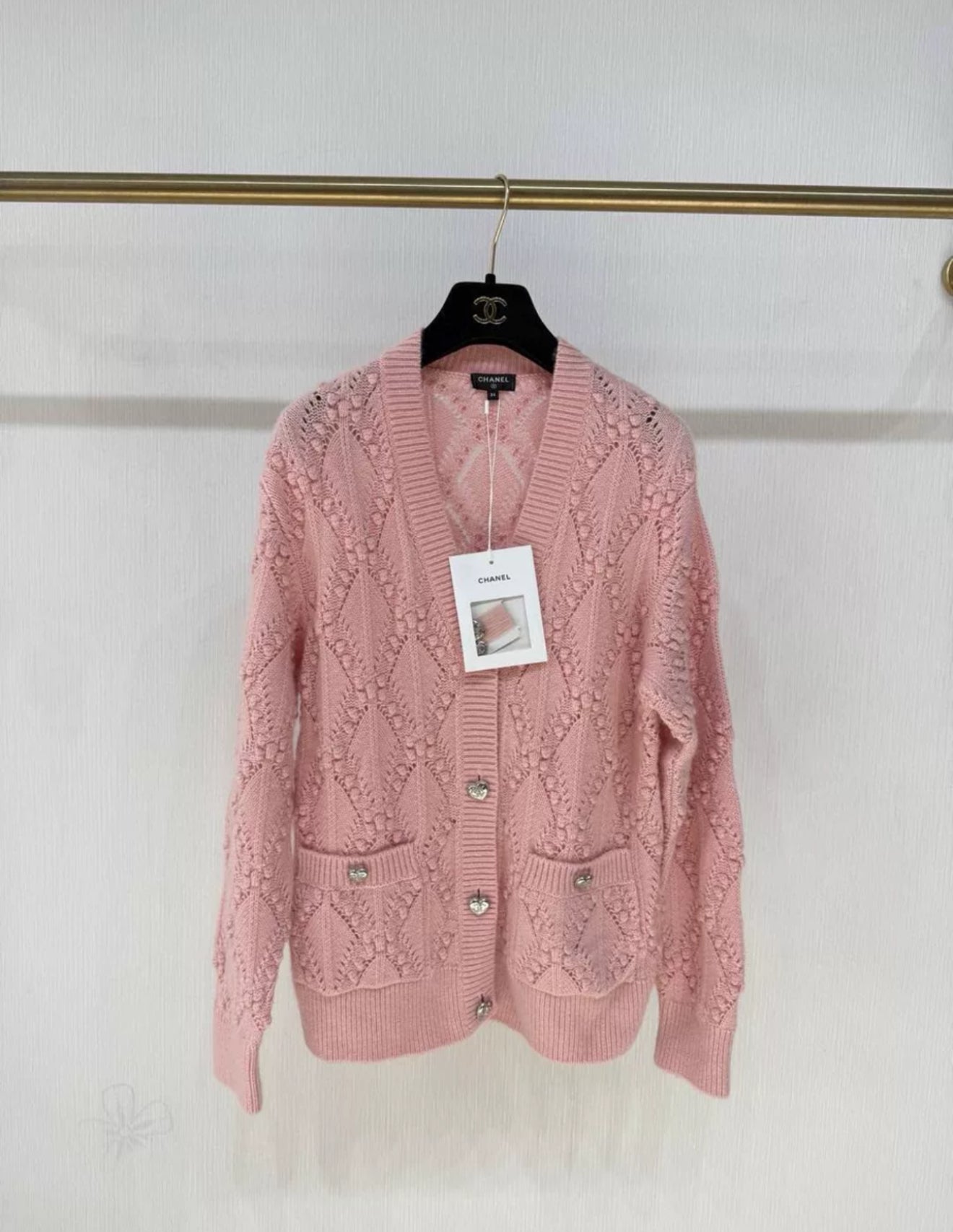 Chanel 21B pink cashmere cardigan