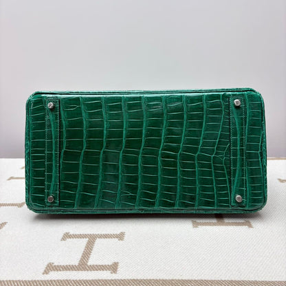 Hermes Birkin 40 vert emerald shiny porosus palladium hardware