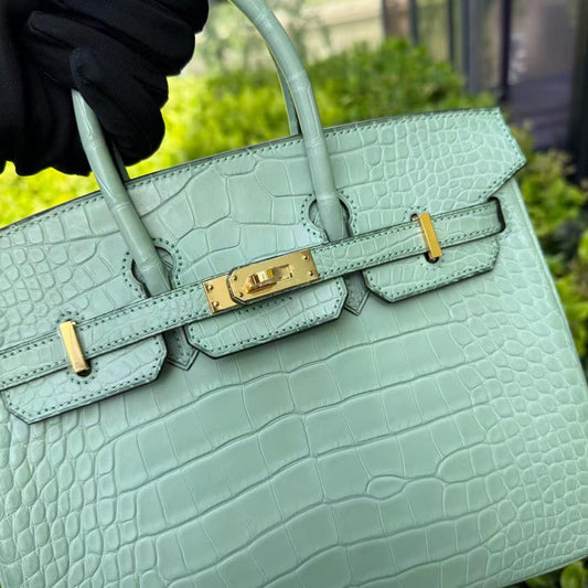 Hermès Birkin 25 Green Vert d'eau Crocodile Leather Gold Hardware