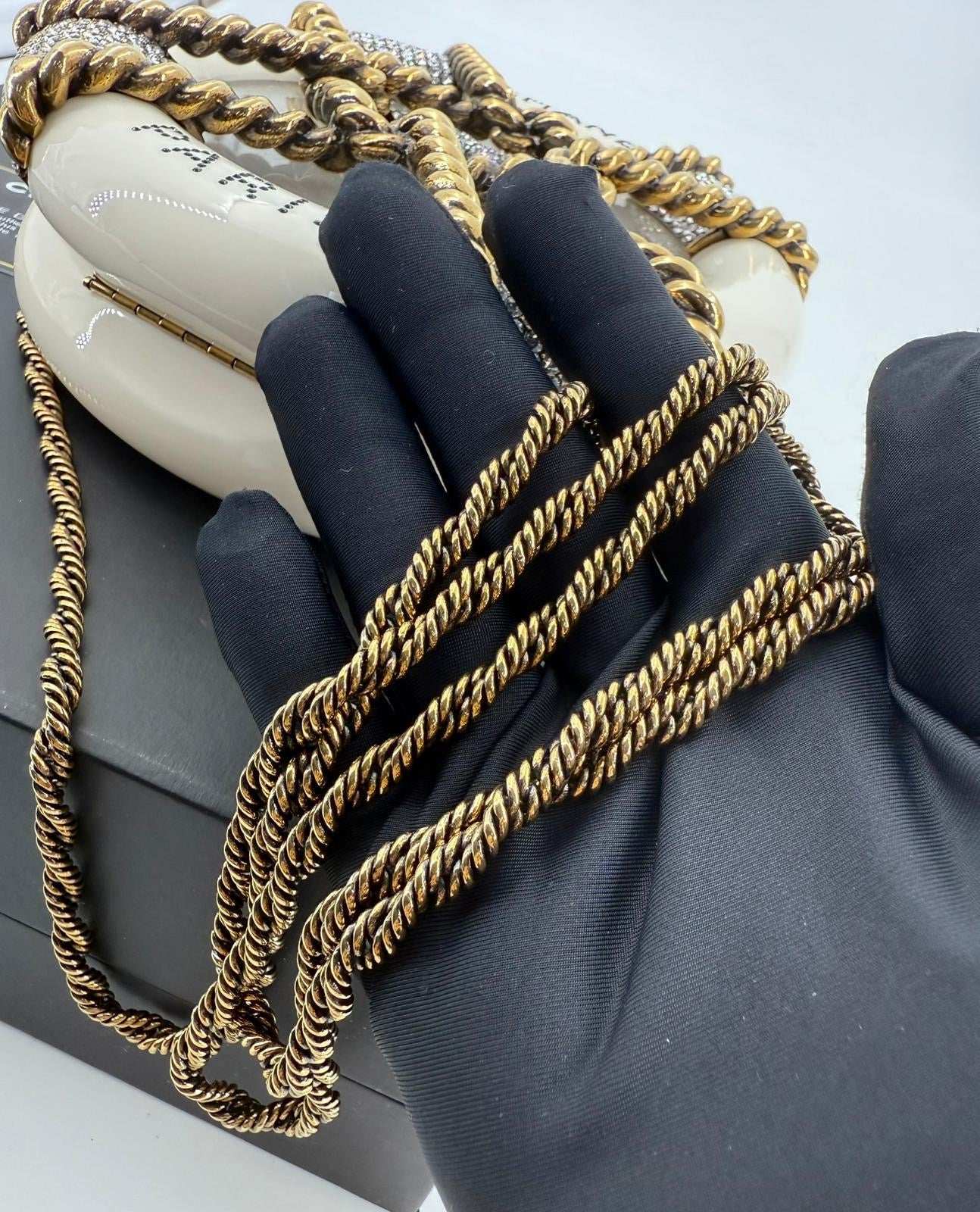 Chanel White Strass and Resin Nautical Wheel Minaudière Bronze Hardware, 2018 Métiers D'art