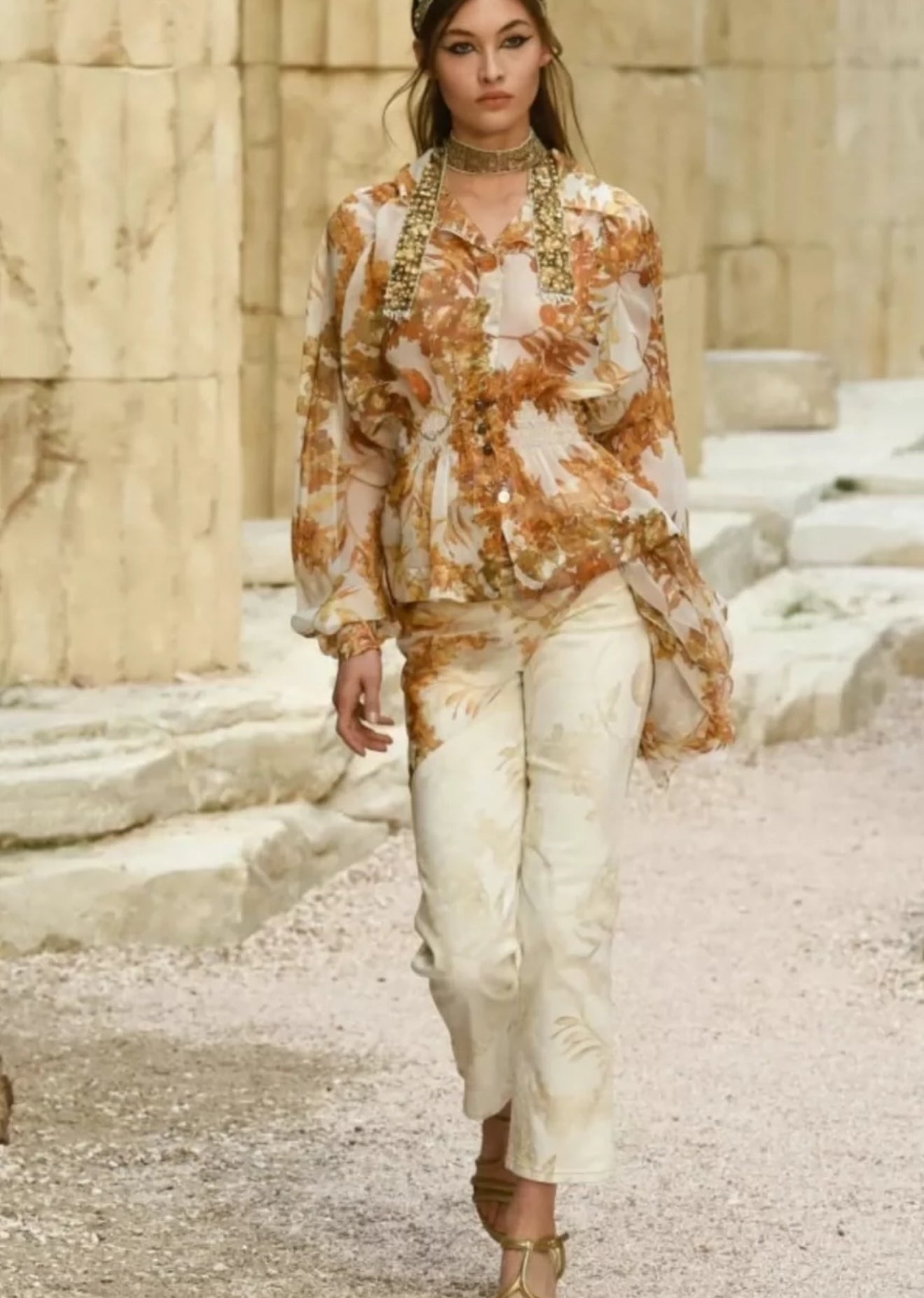 Chanel 18C Greek series white washed distressed printed jeans