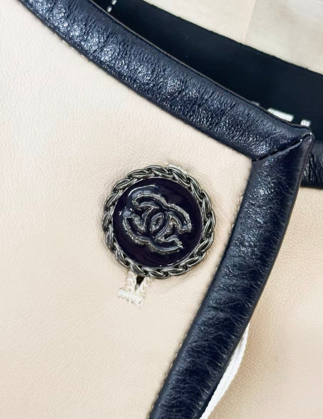 Chanel 19S beige leather jacket