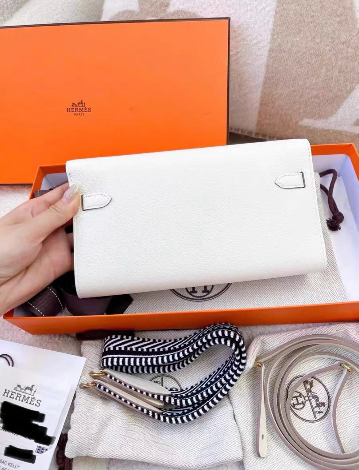 Hermès Mushroom Evercolor Kelly-To-Go Wallet Gold Hardware