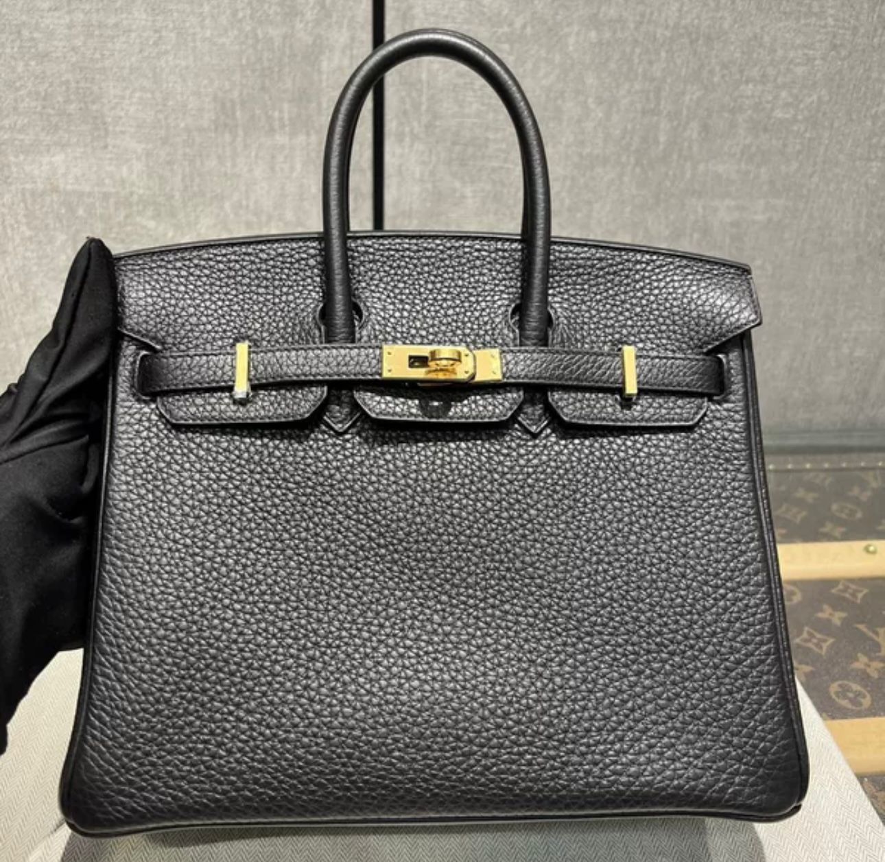 Hermès Birkin 25 Black Togo Leather Gold Hardware