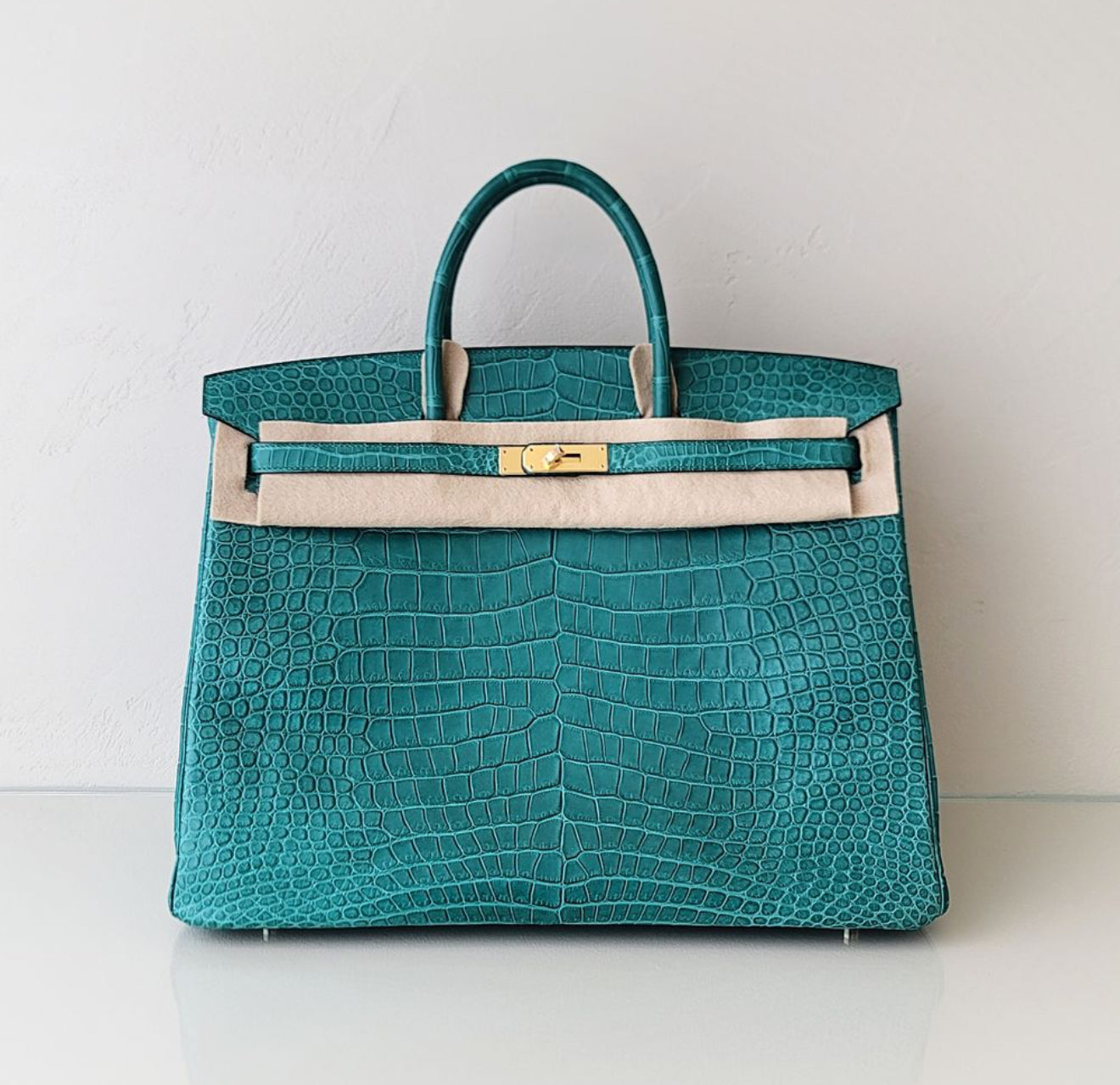 Rare Hermes Birkin 40 Matte Porosus Malachite Leather Gold Hardware
