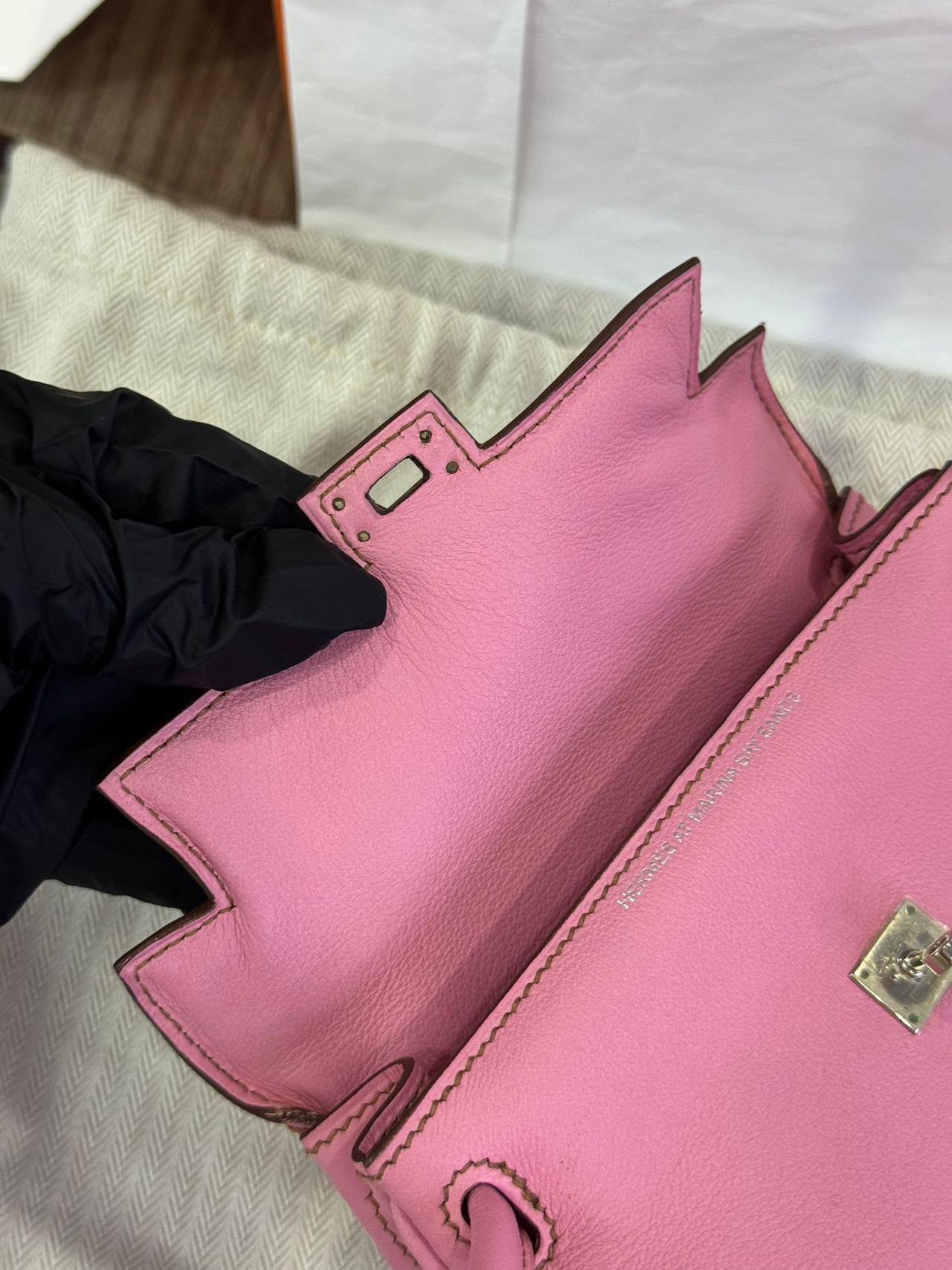 Rare Hermès Kelly Doll Pink Bubblegum Swift Leather Palladium Hardware