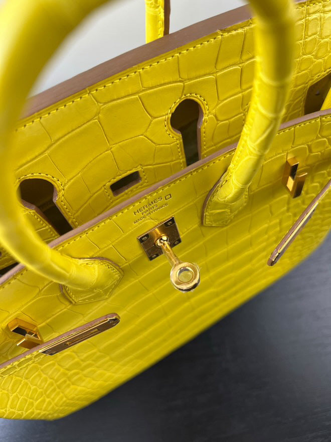 Hermes Birkin 25 Lime Yellow Matte Crocodile Gold Hardware Handbag