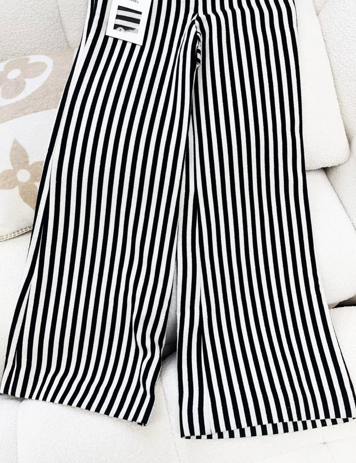 Chanel 19C Pants in Black & White striped wool size 38