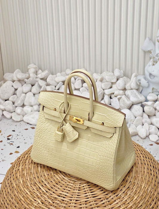 Hermes Birkin 25 Vanille Matte Alligator Gold hardware