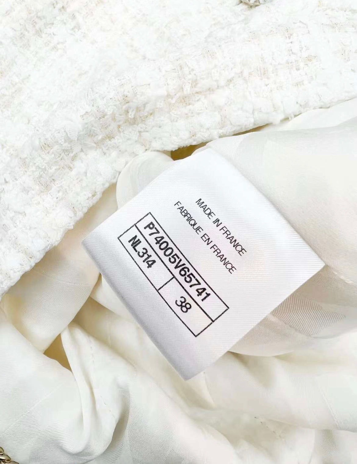 Chanel 23c white moonlight jacket size 38 brand new with tags