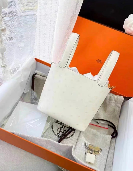 Hermès Beton Ostrich Picotin Lock 18 Gold Hardware – Wararni.com