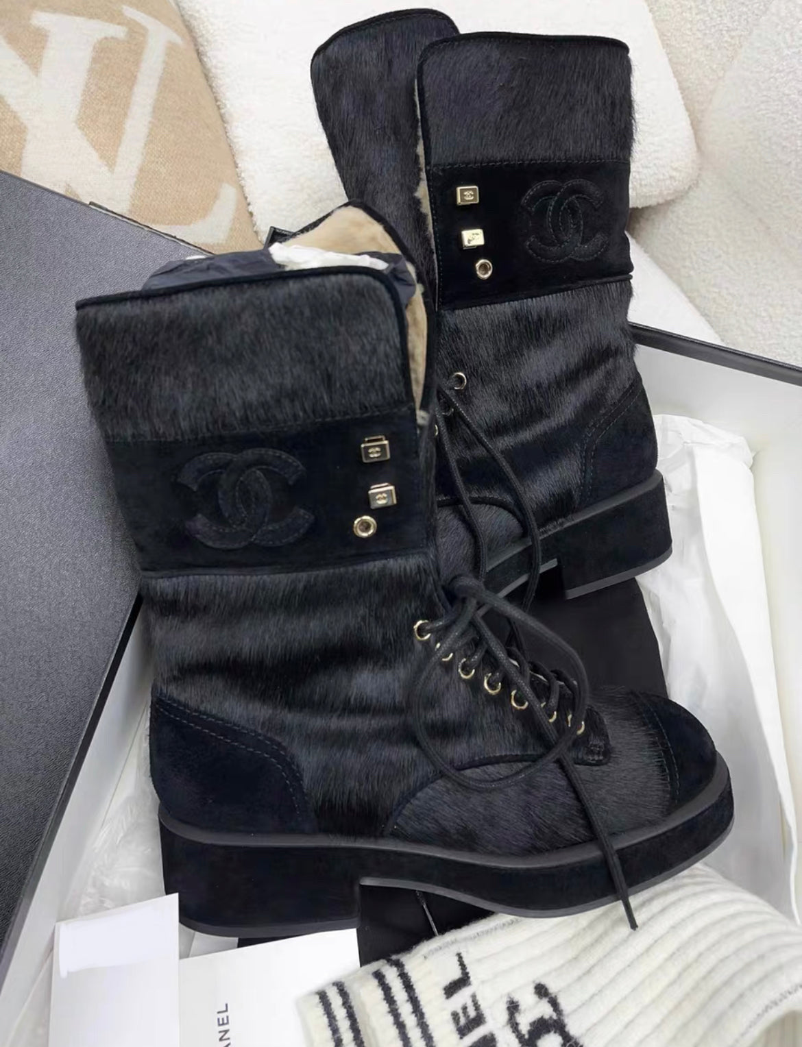 Chanel 22B Black Boots with Socks size 37