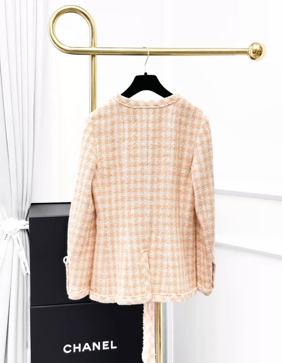 chanel 23s houndstooth light orange plaid jacket size 34