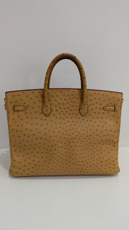 Hermes Birkin 40 Ostrich Leather Gold Hardware (very rare)