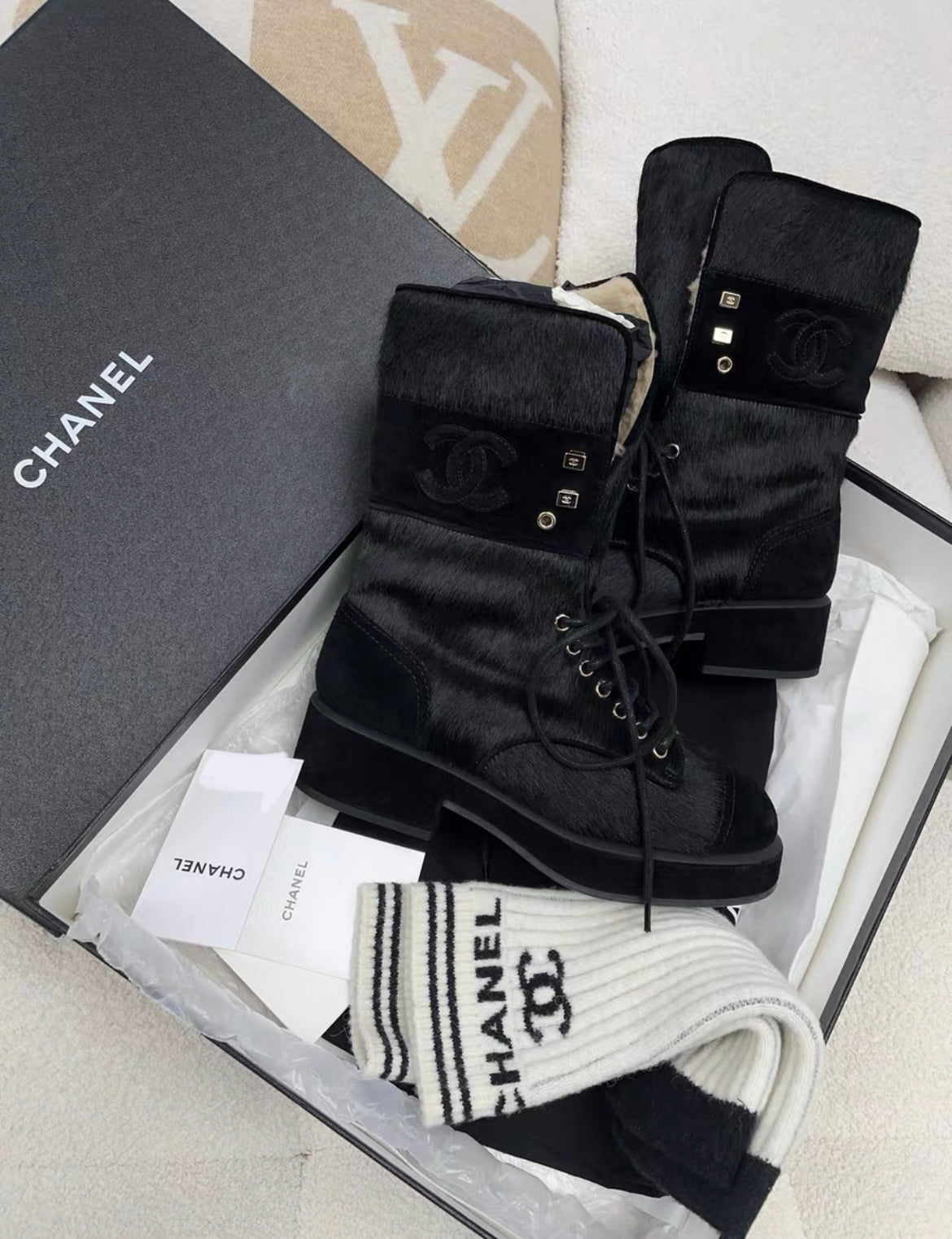 Chanel 22B Black Boots with Socks size 37